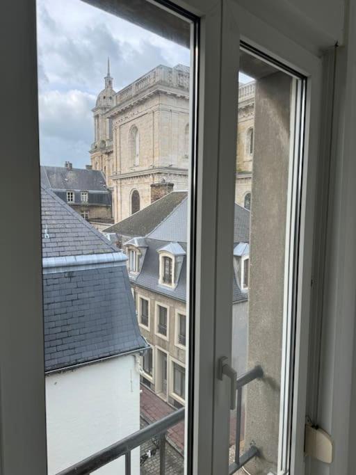 Appartamento Le Tiki De Notre-Dame - Duplex Vue Cathedrale Boulogne-sur-Mer Esterno foto